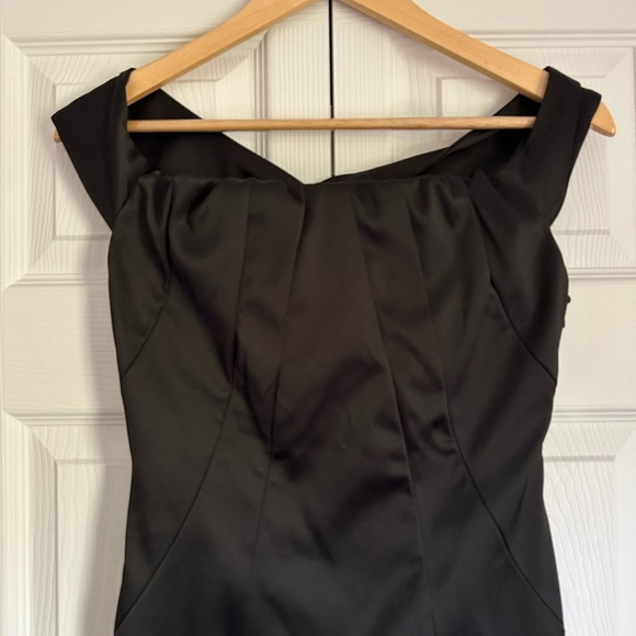 Eliza J Off Shoulder Black Cocktail Dress - Picture 4 of 8